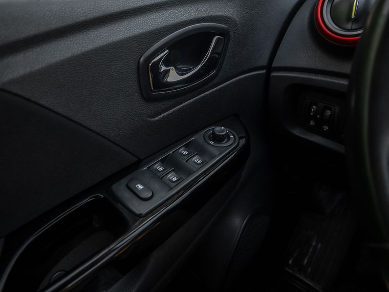 Renault Kaptur 2018 года, 63 341 км - вид 11