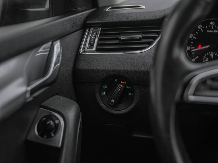 Skoda Octavia 2014 года, 221 045 км - вид 11