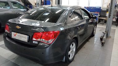 Chevrolet Cruze 2010 года, 142 366 км - вид 3