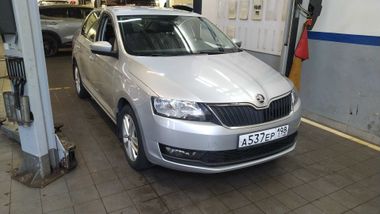 Skoda Rapid 2018 года, 54 130 км - вид 3