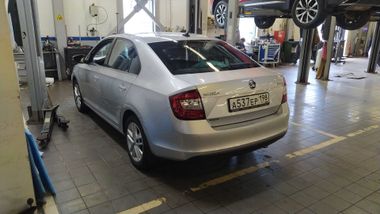 Skoda Rapid 2018 года, 54 130 км - вид 4