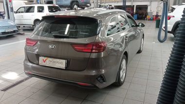 KIA Ceed 2020 года, 83 365 км - вид 3