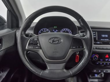 Hyundai Solaris 2019 года, 151 195 км - вид 9