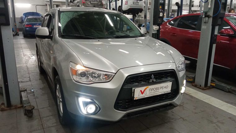 Mitsubishi ASX 2014 года, 98 150 км - вид 3