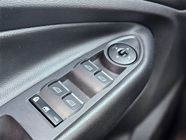 Ford Kuga 2017 года, 143 904 км - вид 13