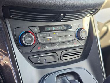 Ford Kuga 2017 года, 143 904 км - вид 11