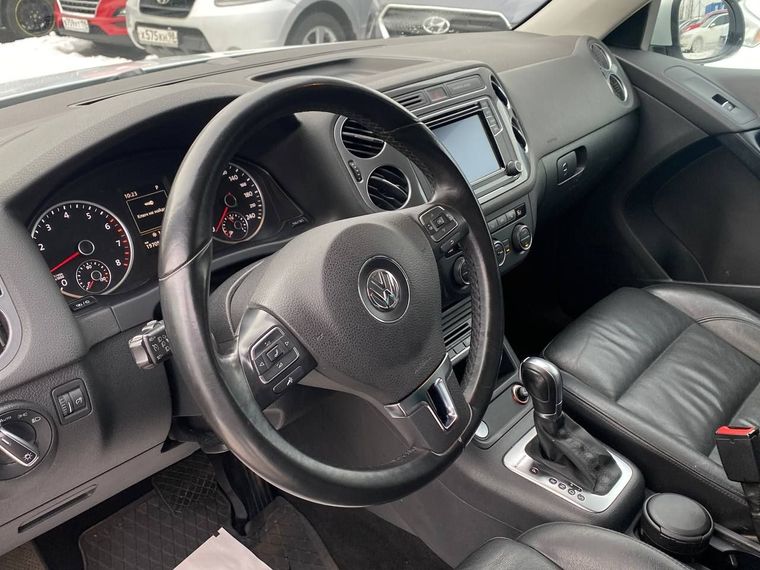 Volkswagen Tiguan 2015 года, 196 886 км - вид 10