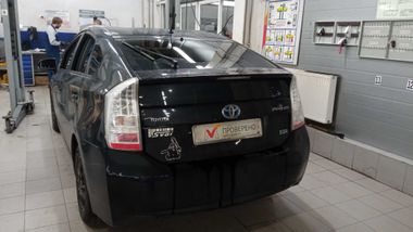 Toyota Prius 2010 года, 214 998 км - вид 4