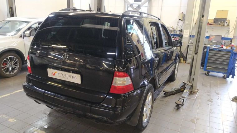 Mercedes-Benz M-класс 2001 года, 440 445 км - вид 3