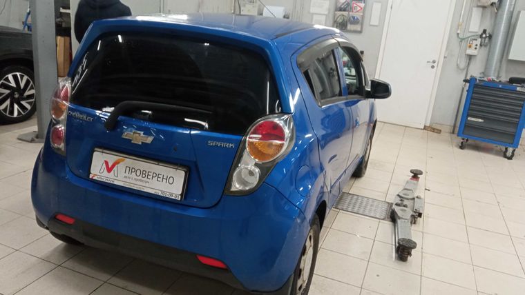 Chevrolet Spark 2011 года, 165 833 км - вид 3