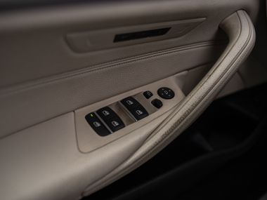 BMW 5 серия 2017 года, 174 180 км - вид 12