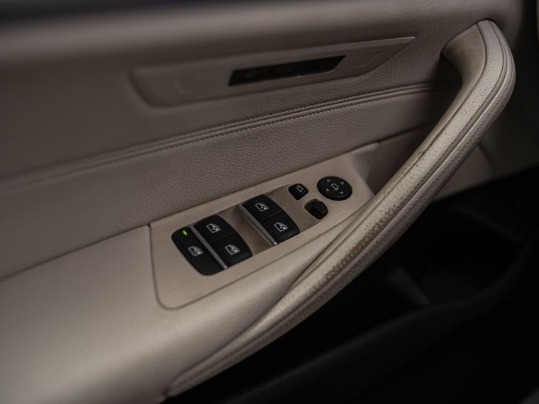 BMW 5 серия 2017 года, 174 180 км - вид 12