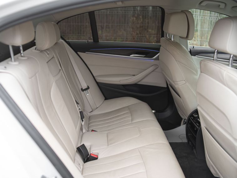 BMW 5 серия 2017 года, 174 180 км - вид 15