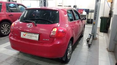Toyota Auris 2008 года, 197 201 км - вид 3