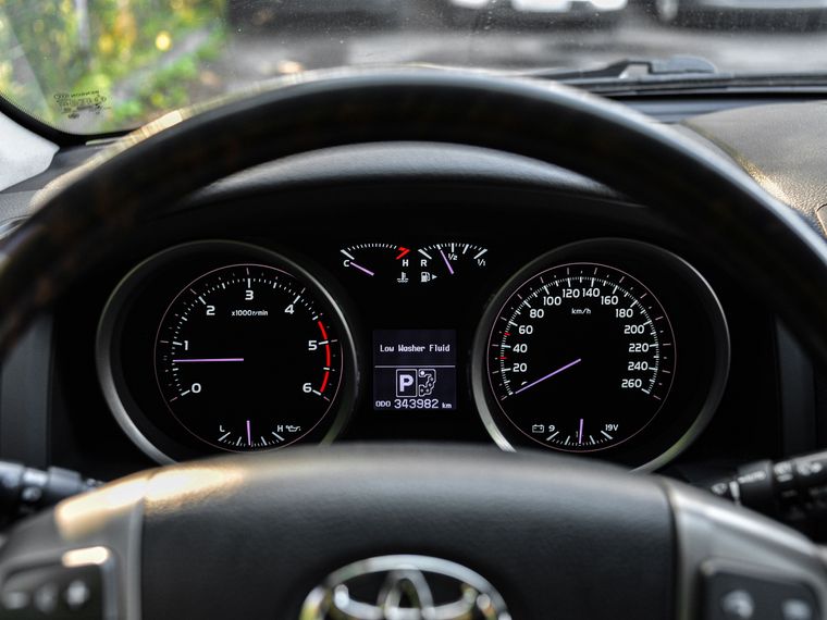 Toyota Land Cruiser 2011 года, 343 963 км - вид 5