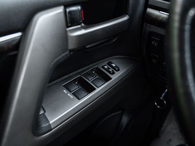 Toyota Land Cruiser 2011 года, 343 963 км - вид 12