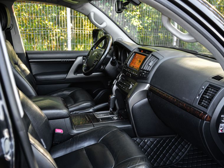 Toyota Land Cruiser 2011 года, 343 963 км - вид 20