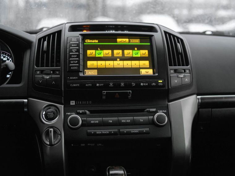 Toyota Land Cruiser 2011 года, 343 993 км - вид 9