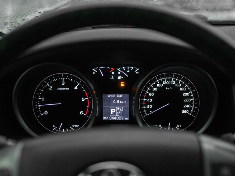 Toyota Land Cruiser 2011 года, 343 993 км - вид 5