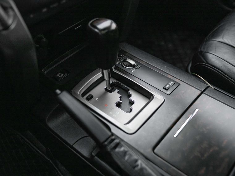 Toyota Land Cruiser 2011 года, 343 993 км - вид 11