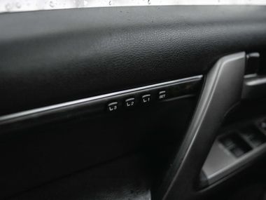 Toyota Land Cruiser 2011 года, 343 993 км - вид 13