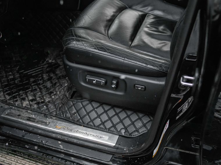 Toyota Land Cruiser 2011 года, 343 993 км - вид 15