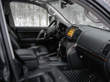 Toyota Land Cruiser 2011 года, 343 993 км - вид 17