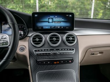 Mercedes-Benz GLC-класс 2021 года, 68 374 км - вид 8