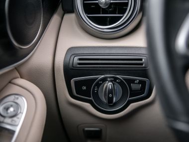Mercedes-Benz GLC-класс 2021 года, 68 374 км - вид 12