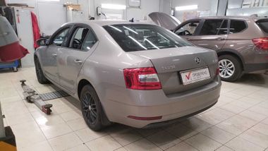 Skoda Octavia 2017 года, 152 500 км - вид 4