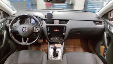 Skoda Octavia 2017 года, 152 500 км - вид 5