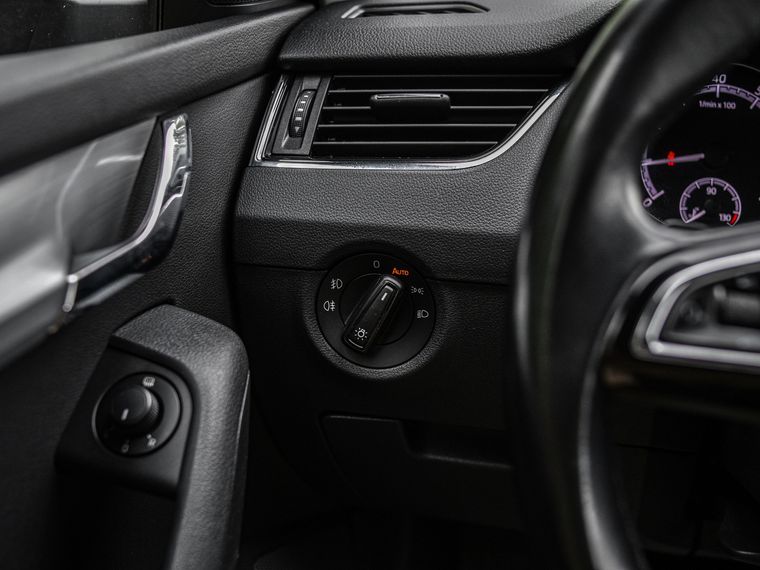 Skoda Octavia 2017 года, 152 500 км - вид 11