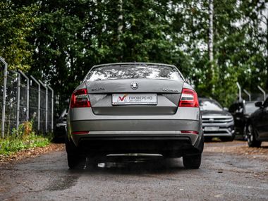 Skoda Octavia 2017 года, 152 500 км - вид 4