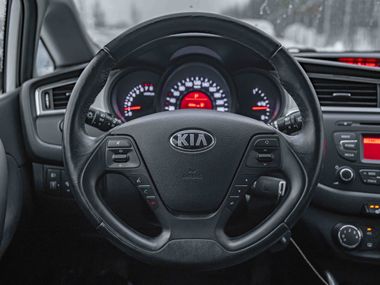 Kia Ceed 2015 года, 102 000 км - вид 6