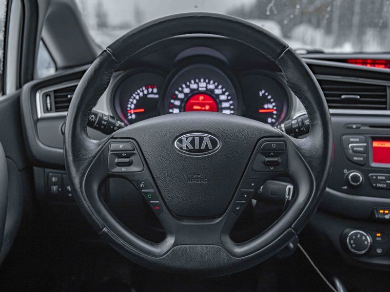 Kia Ceed 2015 года, 102 000 км - вид 6