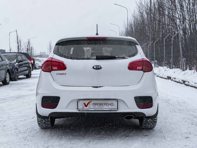 Kia Ceed 2015 года, 102 000 км - вид 4