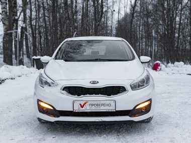 Kia Ceed 2015 года, 102 000 км - вид 3
