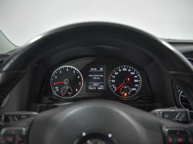 Volkswagen Tiguan 2015 года, 155 691 км - вид 9