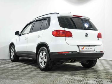 Volkswagen Tiguan 2015 года, 155 691 км - вид 8