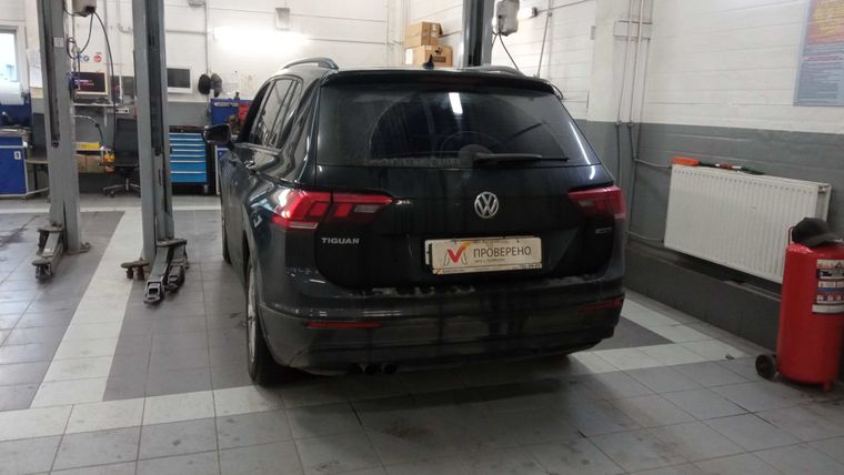 Volkswagen Tiguan 2020 года, 119 717 км - вид 4