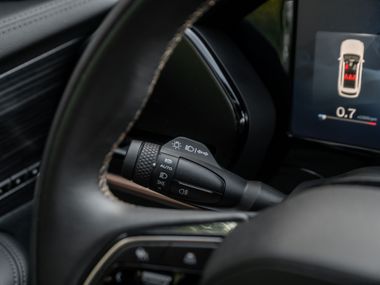 Синий Geely Monjaro 2023 года | VIN 17481668