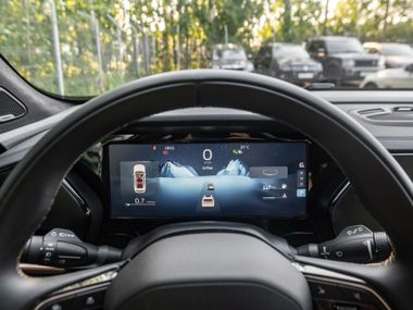 Синий Geely Monjaro 2023 года | VIN 17481668