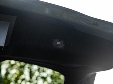 Синий Geely Monjaro 2023 года | VIN 17481668