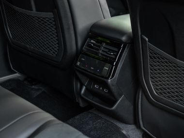 Синий Geely Monjaro 2023 года | VIN 17481668