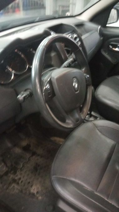 Renault Duster 2017 года, 180 000 км - вид 5