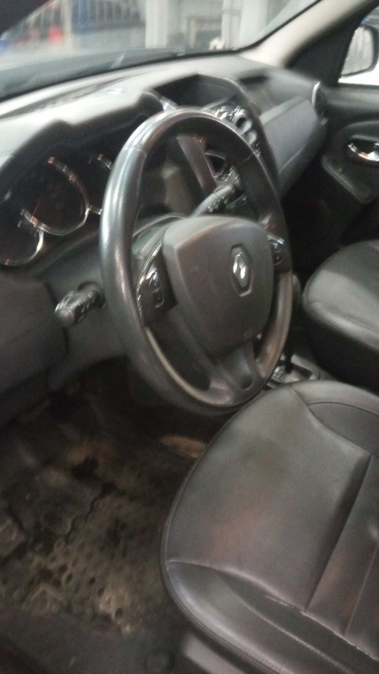 Renault Duster 2017 года, 180 000 км - вид 5