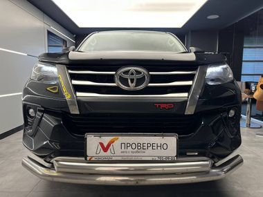 Toyota Fortuner 2019 года, 215 000 км - вид 3
