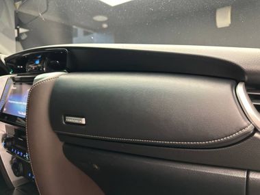 Toyota Fortuner 2019 года, 215 000 км - вид 18