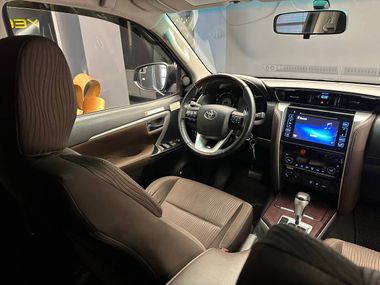 Toyota Fortuner 2019 года, 215 000 км - вид 12