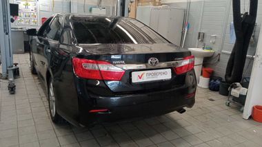 Toyota Camry 2014 года, 227 216 км - вид 4